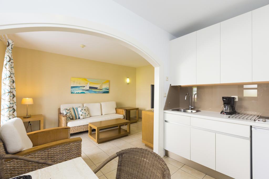 Apartamentos Livvo بويرتو دي موغان المظهر الخارجي الصورة
